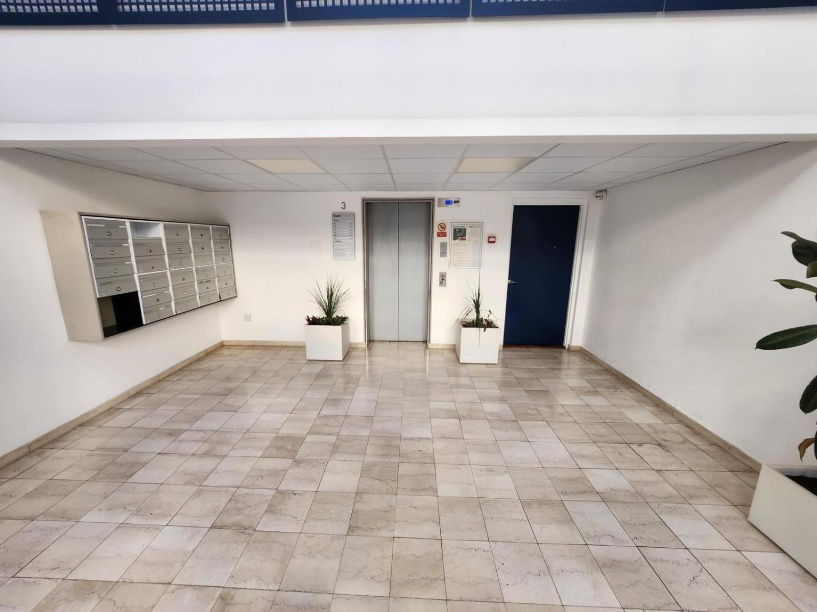 New With Ac Central Suites With Pool Access And Squash Courts! Sleeps Family Or 4 Guests Gibraltar Extérieur photo