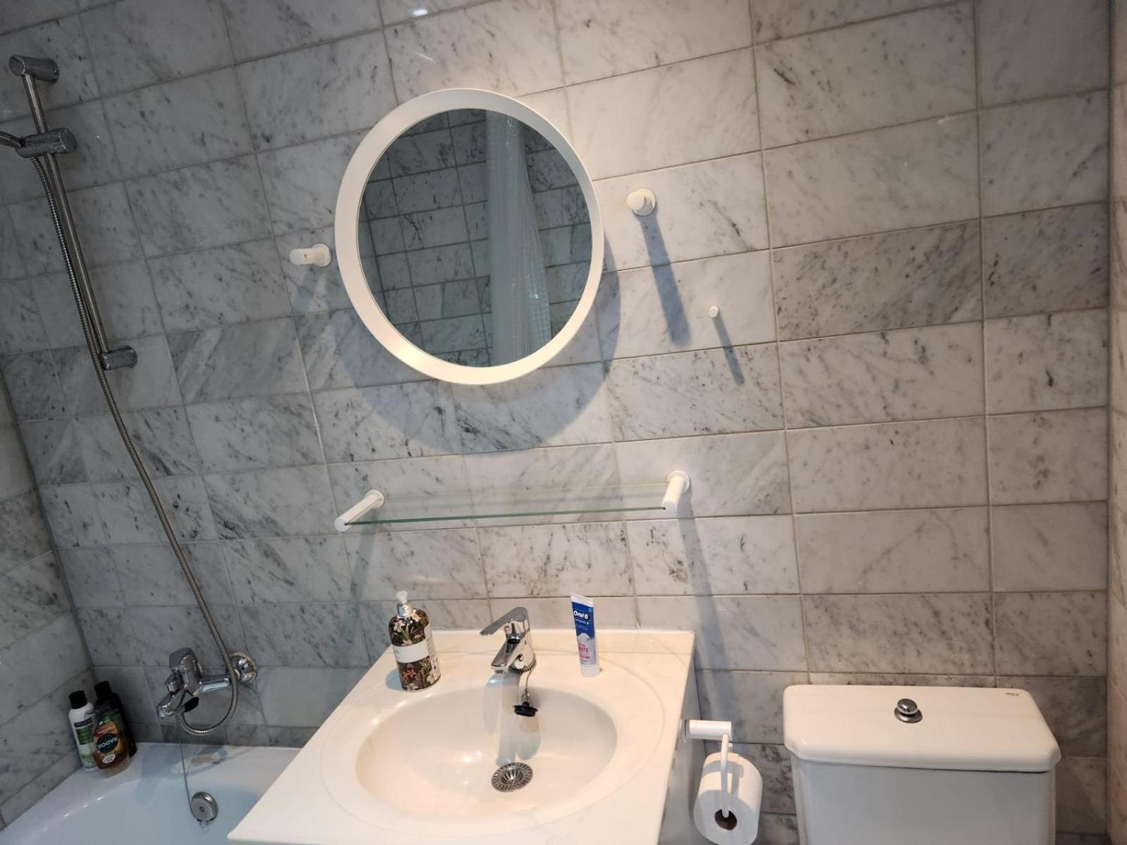 New With Ac Central Suites With Pool Access And Squash Courts! Sleeps Family Or 4 Guests Gibraltar Extérieur photo